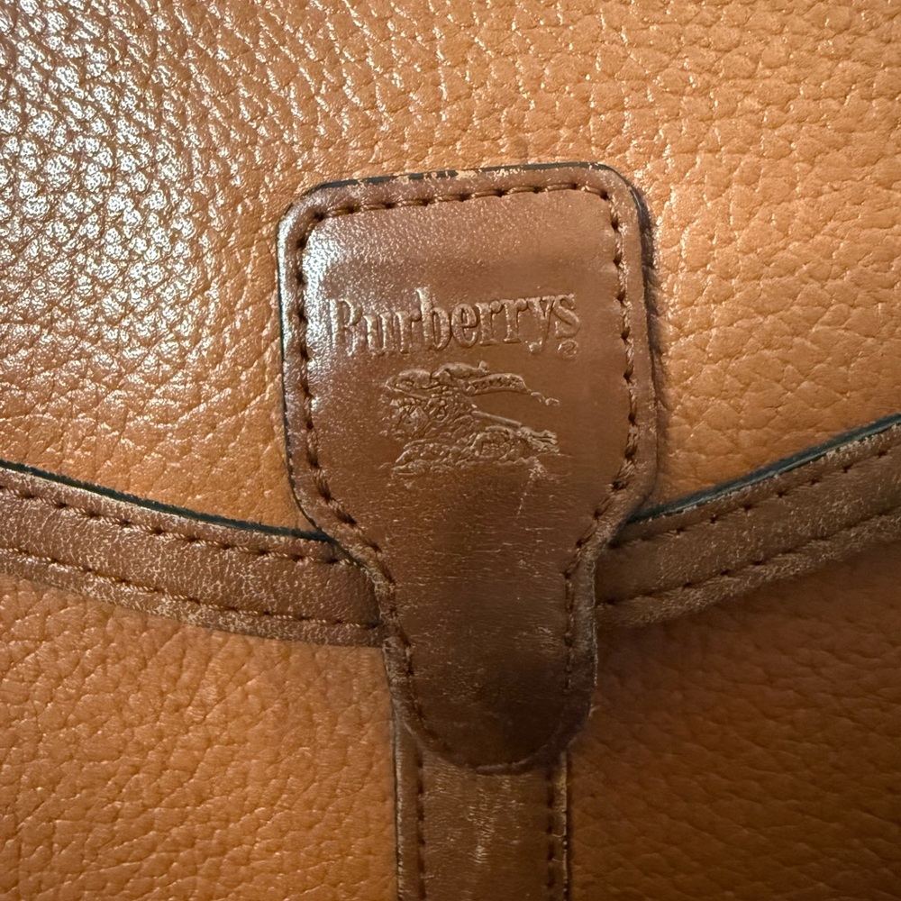 Vintage BurberryTan Leather Crossbody Bag - Picture 3 of 10